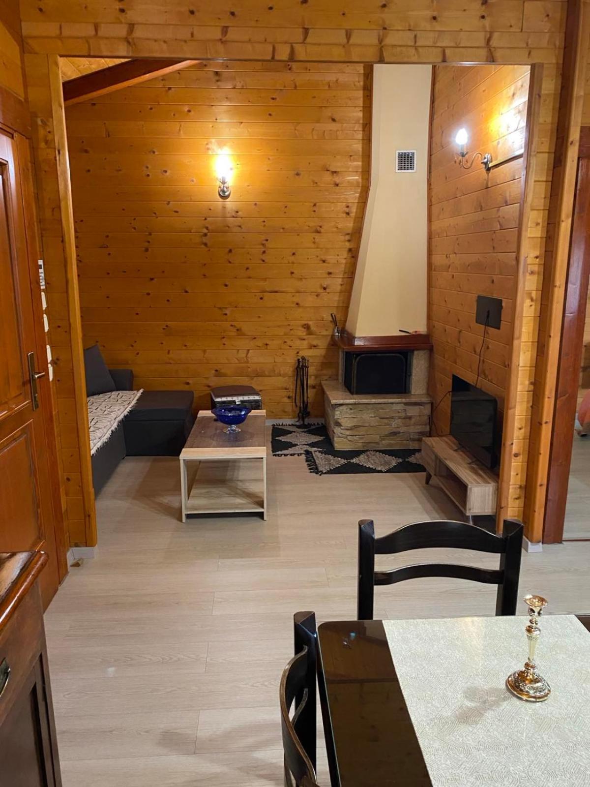 شقة Wooden House In يانينة المظهر الخارجي الصورة